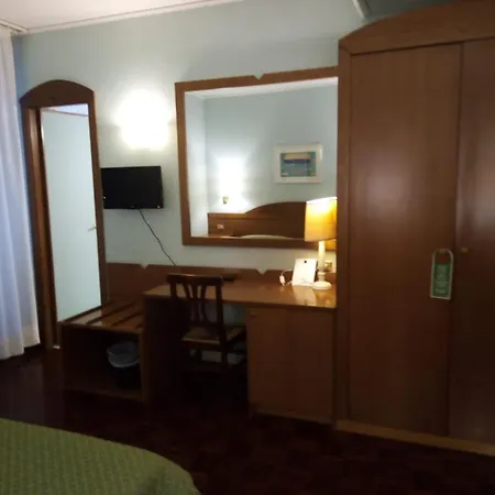 阿卡迪亚酒店 酒店 马切拉塔