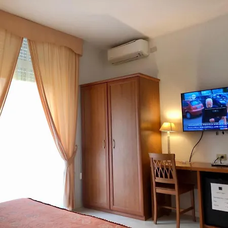 阿卡迪亚酒店 酒店