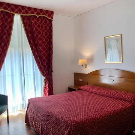 Arcadia 3* Macerata