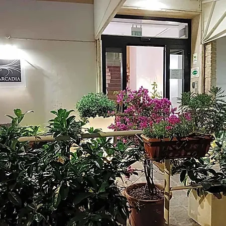 Arcadia 3* Macerata