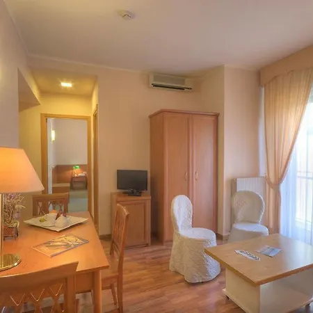 阿卡迪亚酒店 酒店 3*