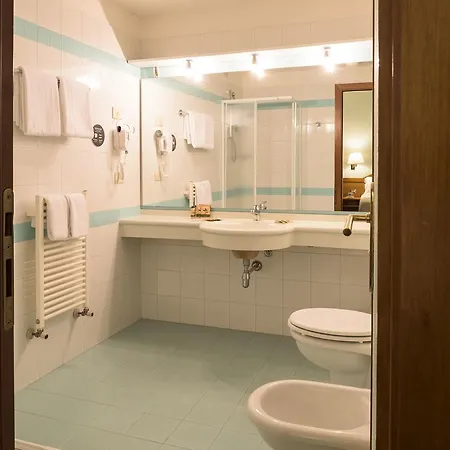 阿卡迪亚酒店 马切拉塔